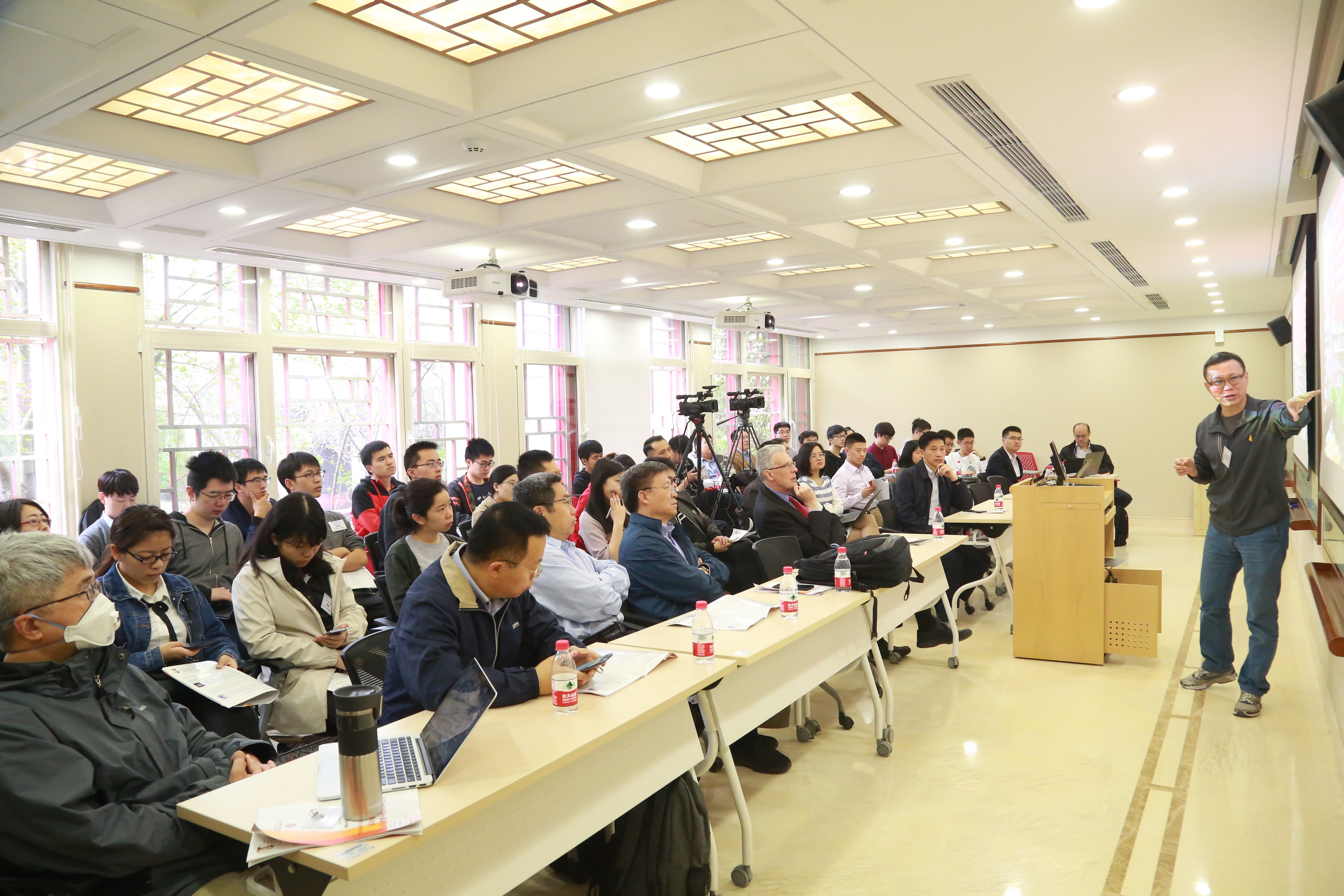 20180404纽约国际官方网站前沿计算研究中心第一届青年论坛成功举办03.JPG 20180404纽约国际官方网站前沿计算研究中心第一届青年论坛成功举办03.JPG